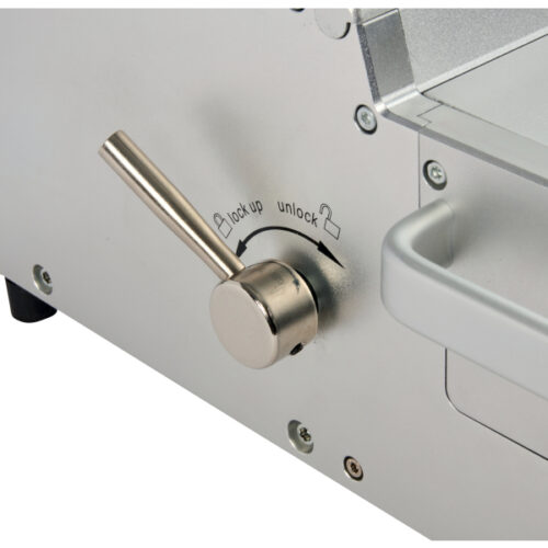 4410046_04.jpg Perforator profesjonalny GBC Magnapunch Elite, dziurkowanie 30 kartek