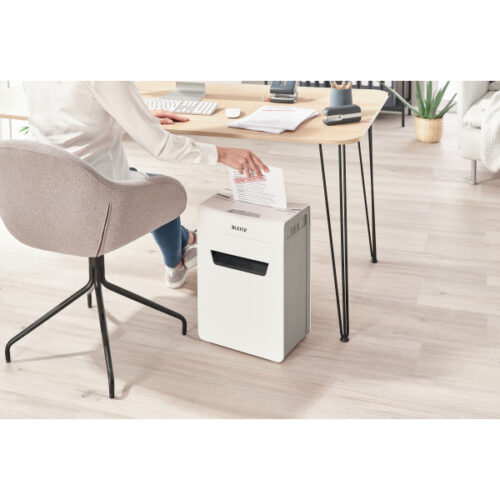 80950000_04.jpg Niszczarka Leitz IQ Protect Premium 6M, P5, 6 kartek, 18 l kosz