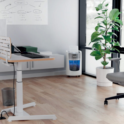 83590000_03.jpg Niszczarka Leitz IQ Optimax Small Office 350, P5, 8 kartek, 22 l kosz