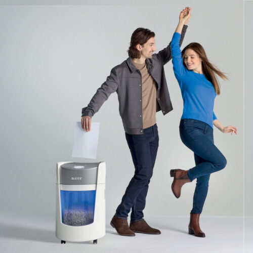 83590000_iu_03.jpg Niszczarka Leitz IQ Optimax Small Office 350, P5, 8 kartek, 22 l kosz