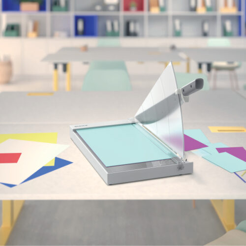 90220000_01.jpg Gilotyna Leitz Precision Office A3, do 15 kartek