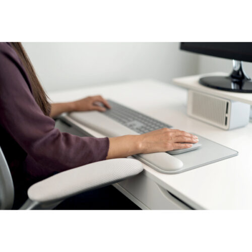 K50437EU_06.jpg Podkładka Kensington ErgoSoft pod mysz i nadgarstek do myszy standardowej, szara