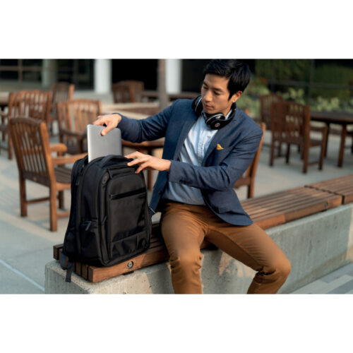 K60382EU_iu_08.jpg Plecak Kensington Contour™ 2.0 Business na laptopa 15,6”